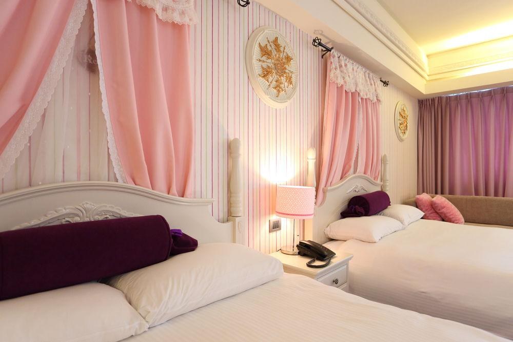 Azure Hotel photo 3