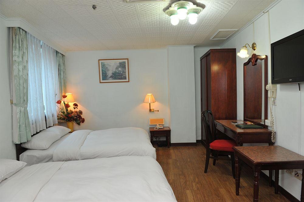 Q21 Hotel photo 1