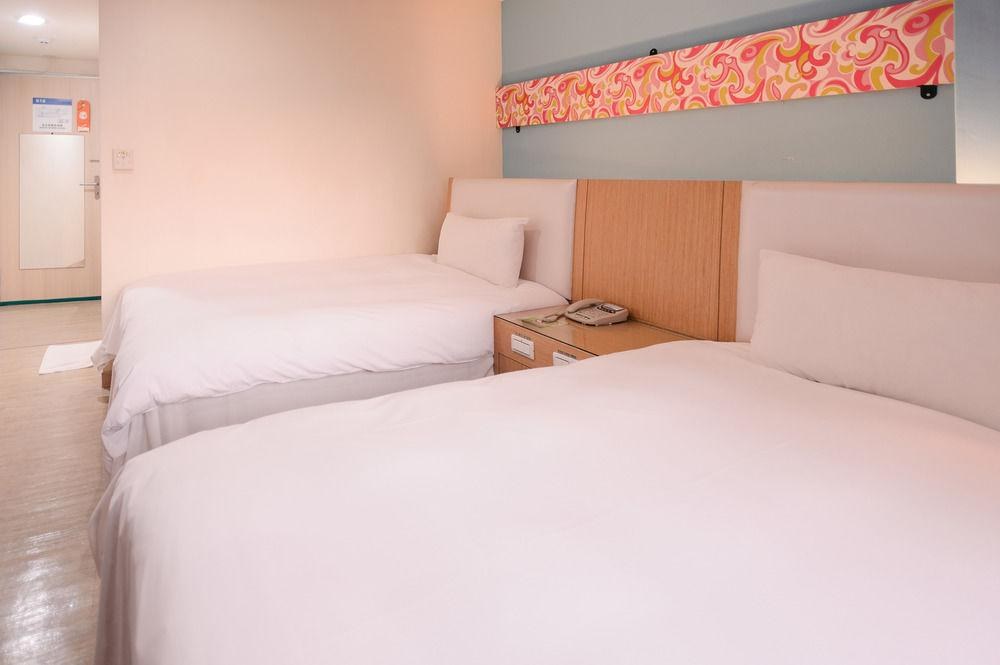 i-Deal Hotel photo 1