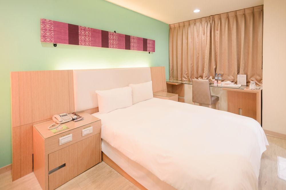 i-Deal Hotel photo 2