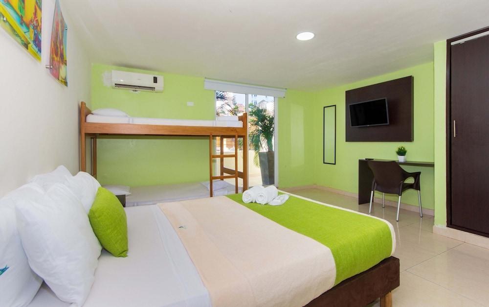 Hotel Avexi Suites By GEH Suites photo 3