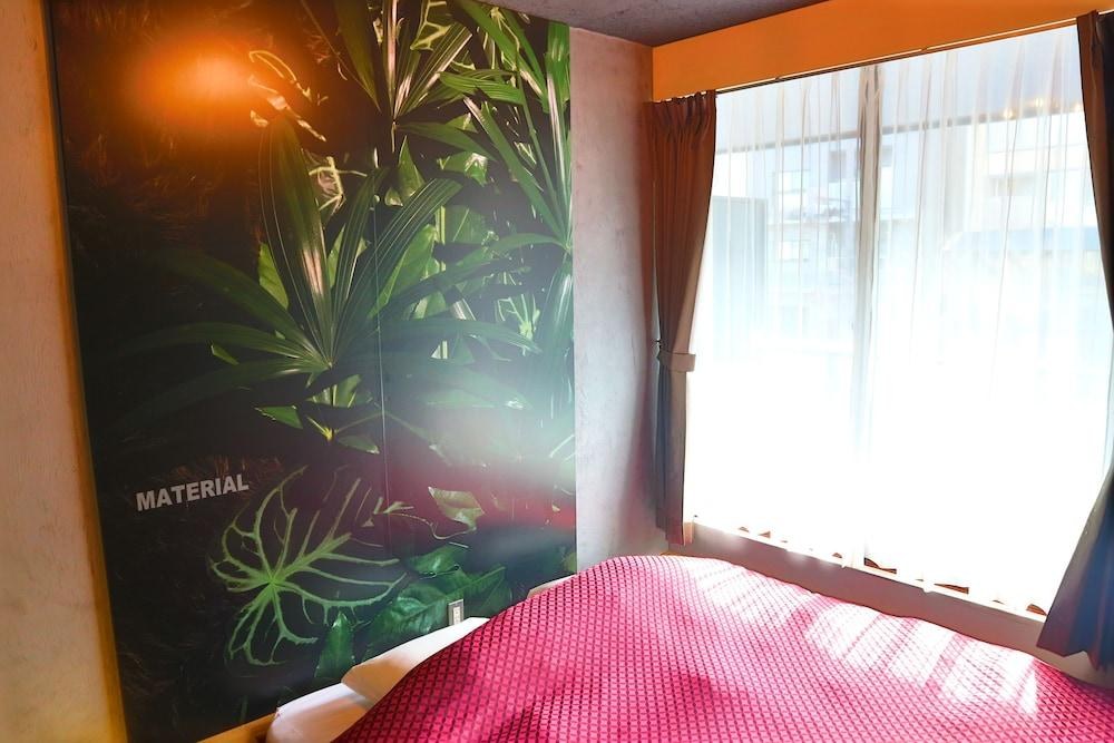 Hotel Material photo 1