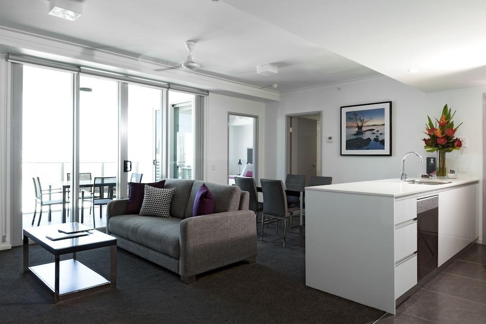 H on Mitchell Apartment Hotel photo 1