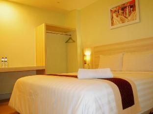 Sky Hotel Jogja photo 3