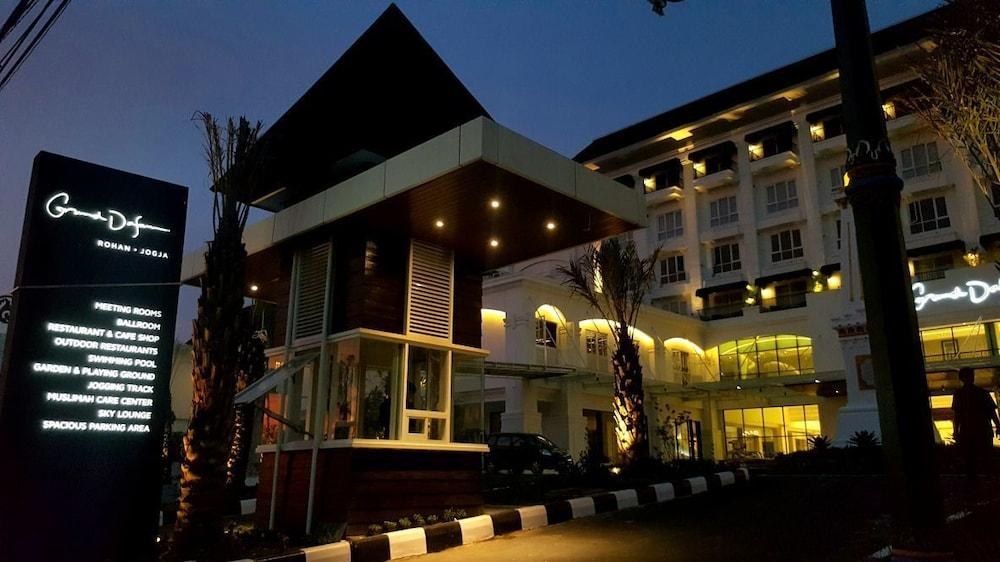 Grand Dafam Rohan Jogja photo 2