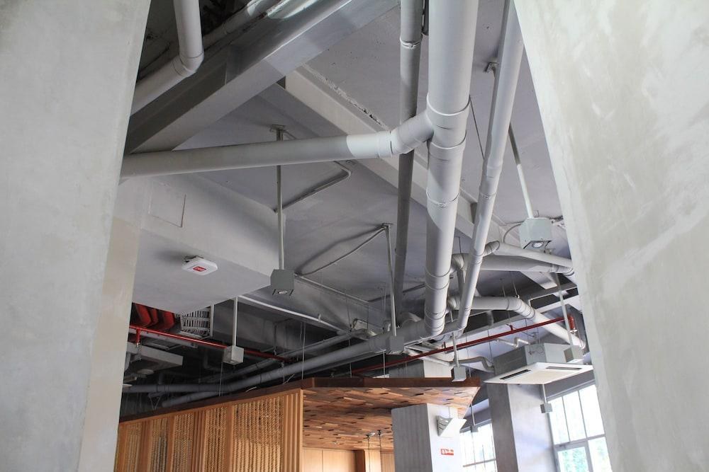 Zoom Hotels photo 2