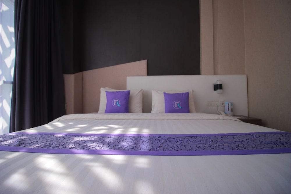 Forriz Hotel Yogyakarta photo 1