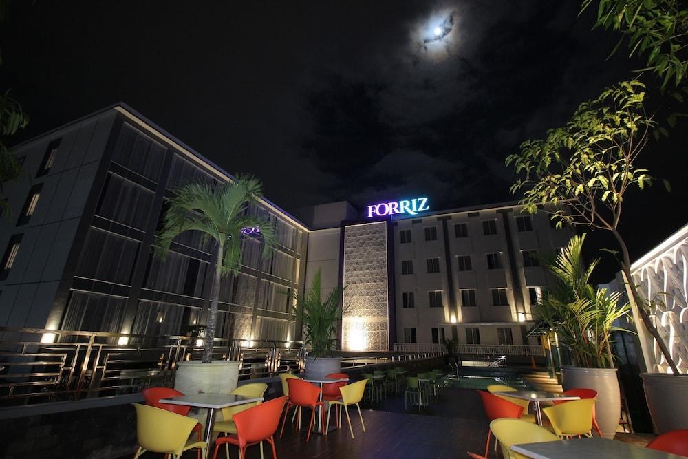 Forriz Hotel Yogyakarta photo 2