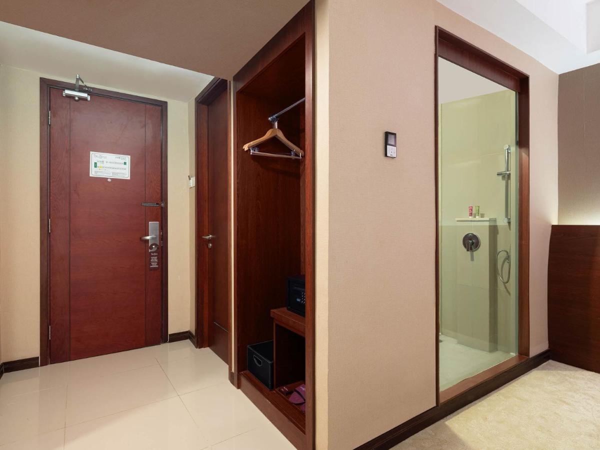 THE ALANA HOTEL & CONVENTION CENTER YOGYAKARTA photo 3