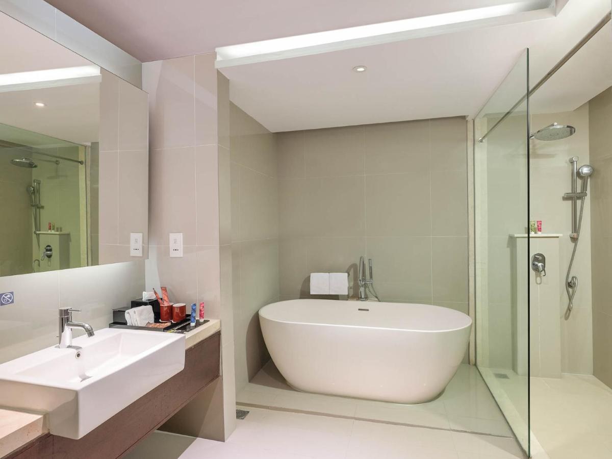 THE ALANA HOTEL & CONVENTION CENTER YOGYAKARTA photo 4