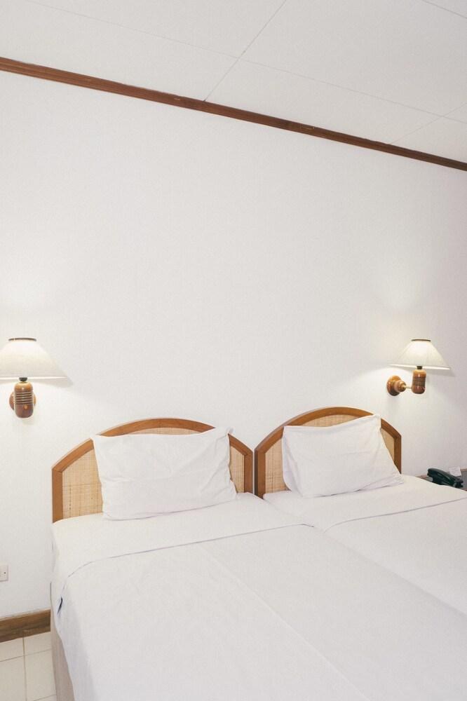 Hotel Bumi Asih photo 2