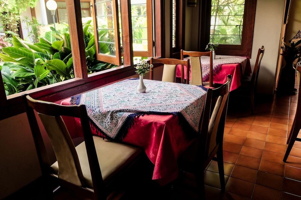 Hotel Bumi Asih photo 4