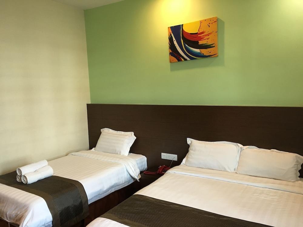 Hotel Lintas Plaza photo 2