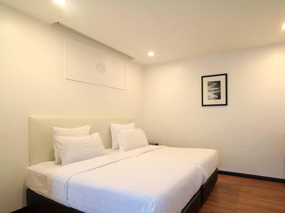 Hotel JSL photo 1
