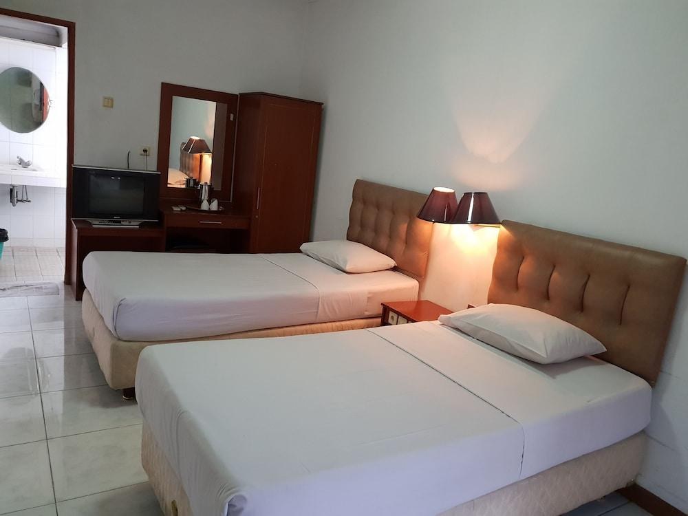 Hotel Dequr Bandung photo 2
