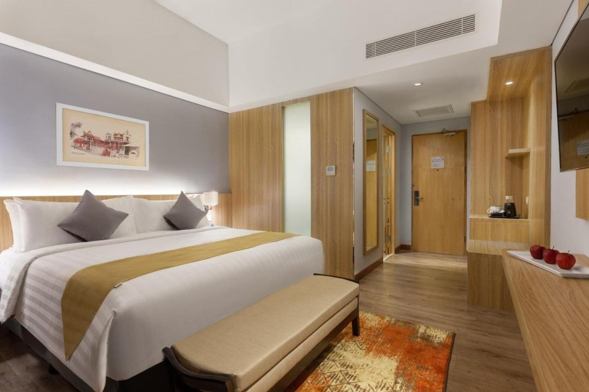 ASTON GRESIK HOTEL & CONFERENCE CENTER