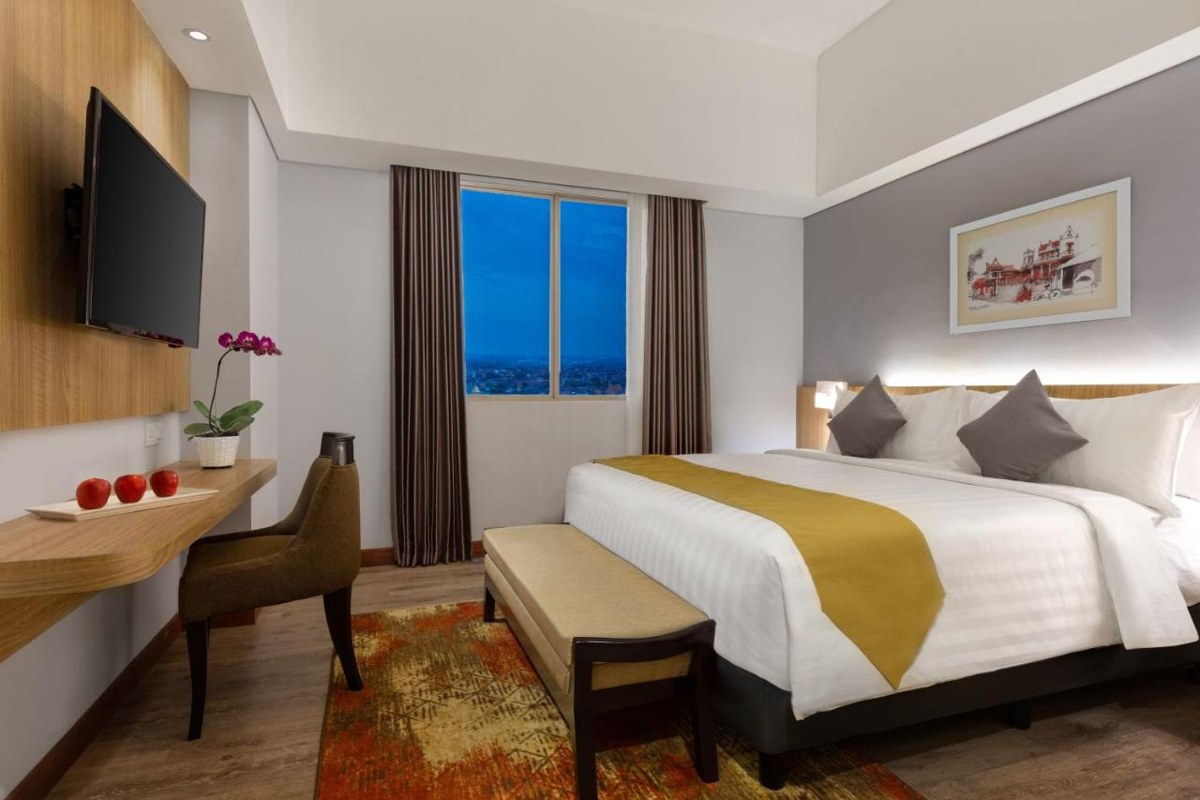 ASTON GRESIK HOTEL & CONFERENCE CENTER photo 1