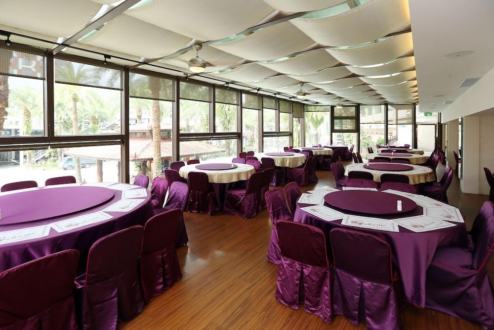 Resort One Hotel photo 4