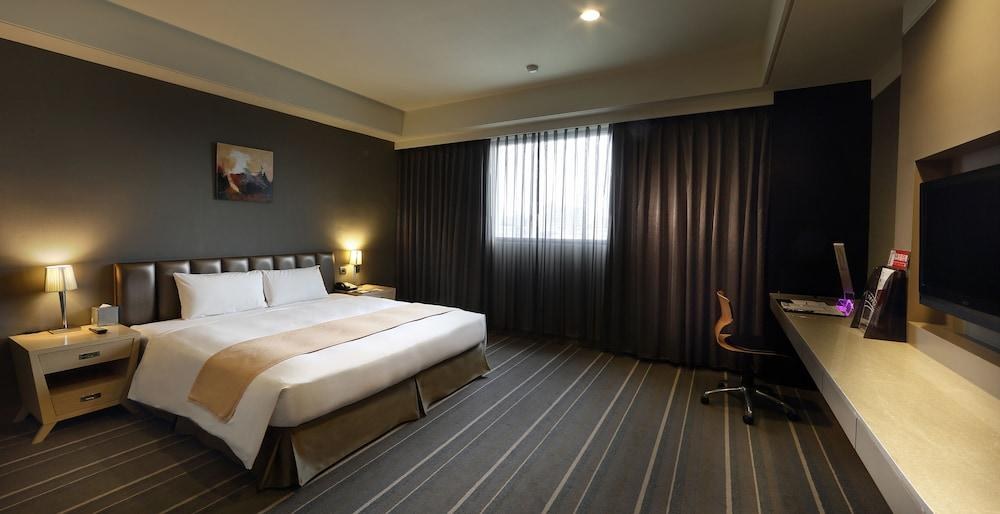 Urban Hotel 33 photo 2