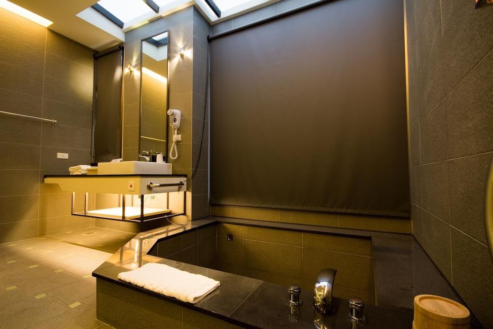 No. 9 Hotel photo 3