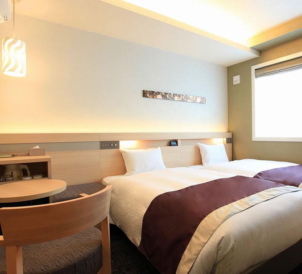 Urban Hotel Kyoto Shijo Premium photo 2