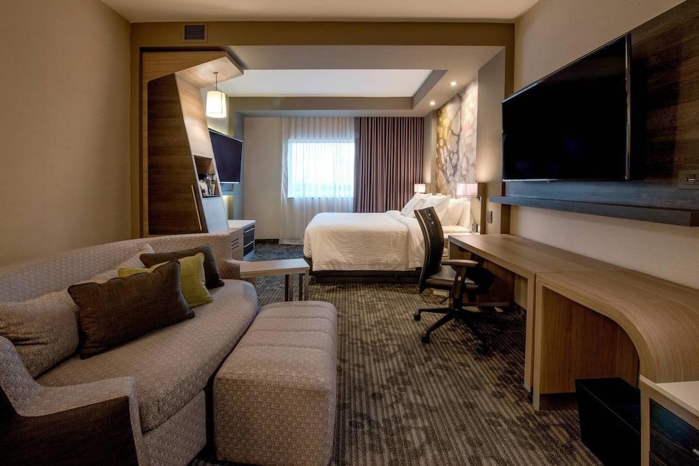 Courtyard by Marriott San Luis Potosi, Los Lagos photo 1