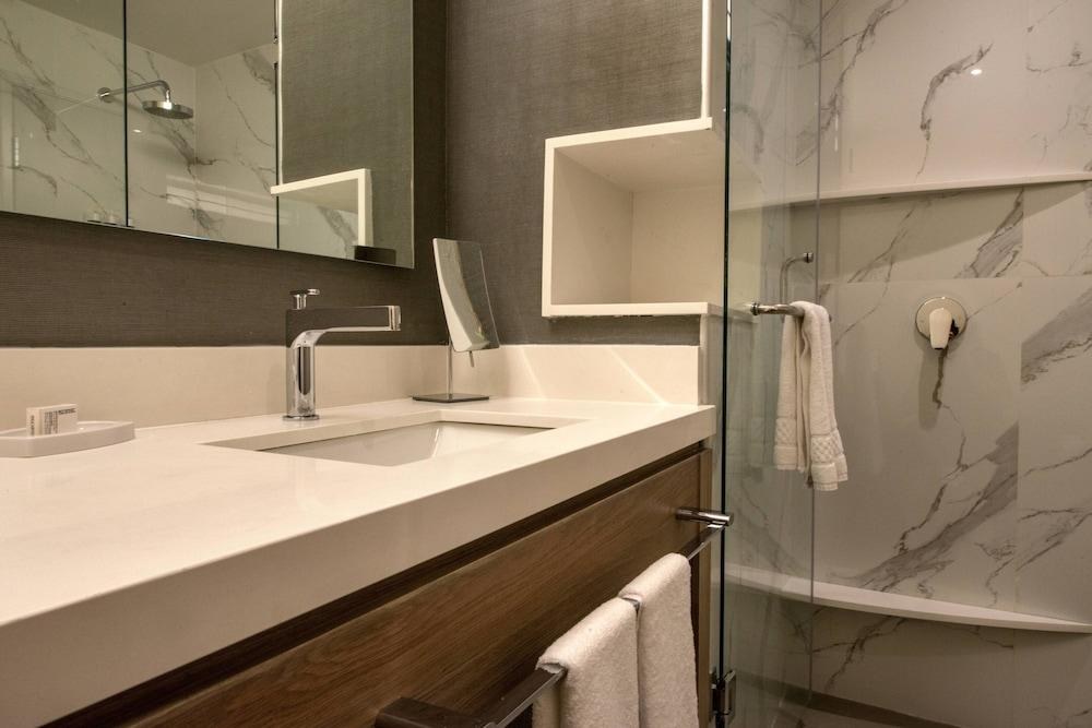 Courtyard by Marriott San Luis Potosi, Los Lagos photo 3