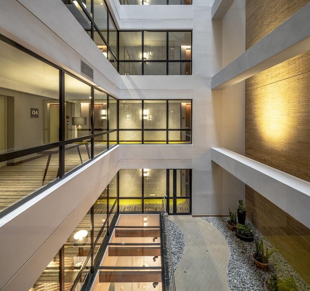 Hyatt Place Bogota / Convention Center photo 2