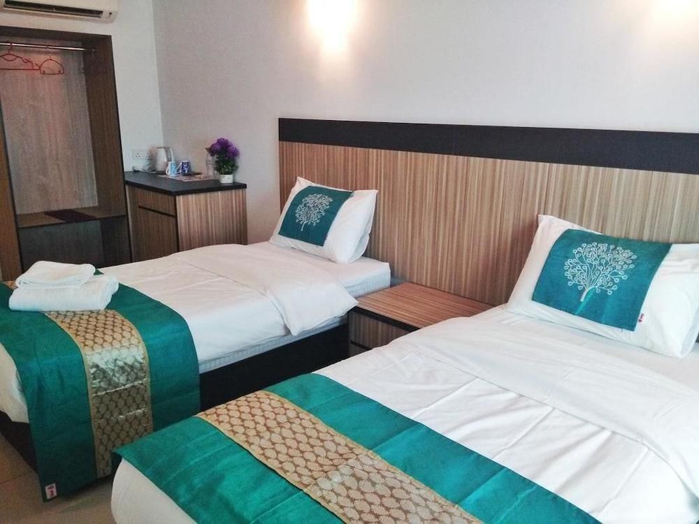 Aster Hotel Bukit Jalil photo 1