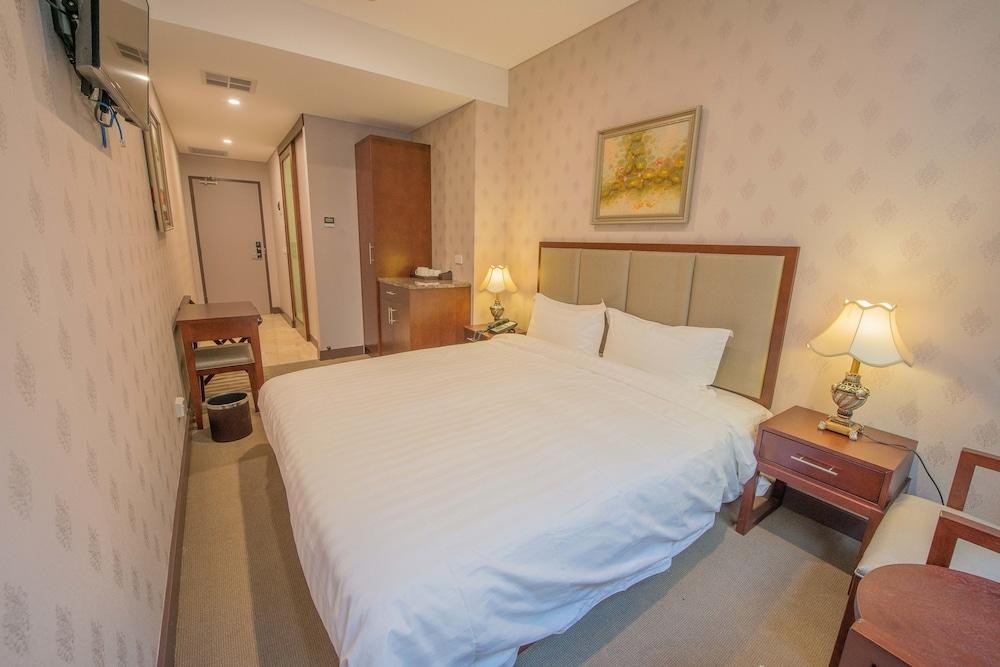 Megaboom City Hotel photo 1