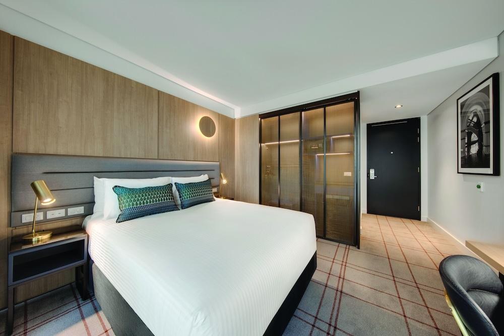 Vibe Hotel Sydney Darling Harbour photo 2