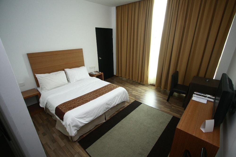 DORMANI HOTEL KUCHING