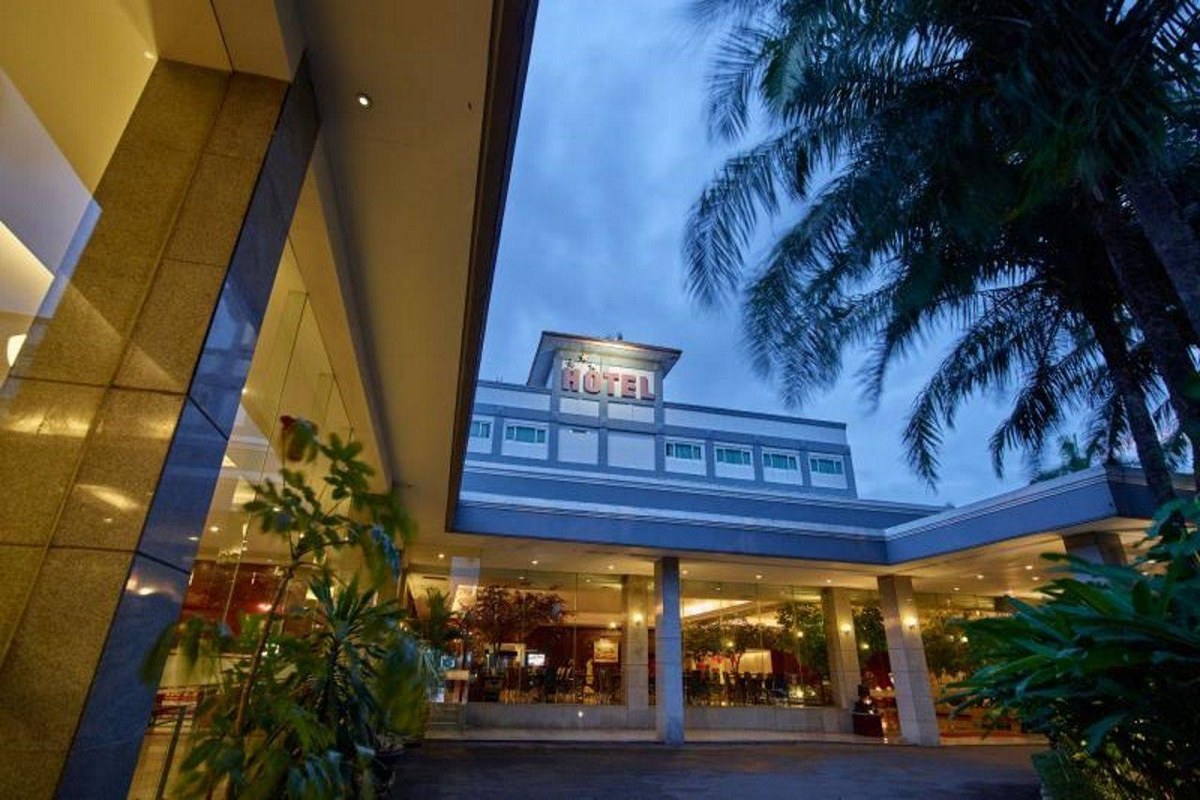 Aston Cimone Hotel & Convention Center