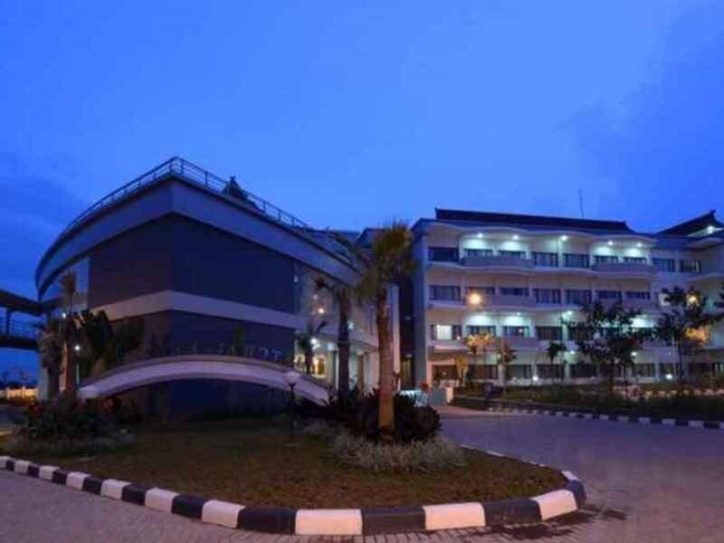 Sutan Raja Hotel and Convention