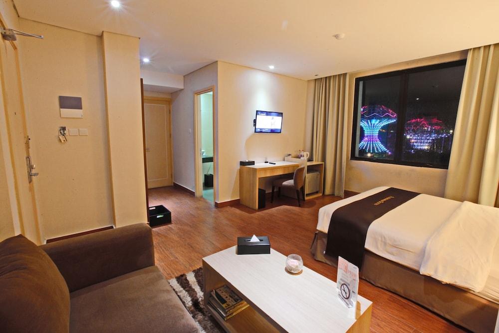 Padjadjaran Suites Resort and Convention photo 4