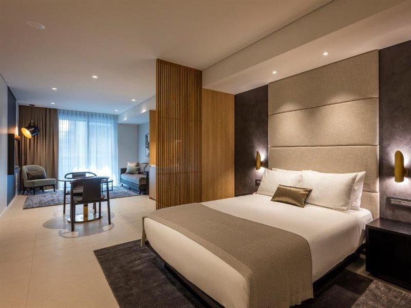 Skye Suites photo 2