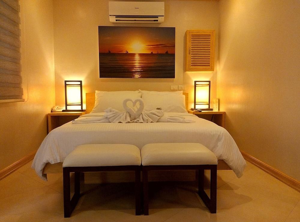 Shore Time Hotel photo 2