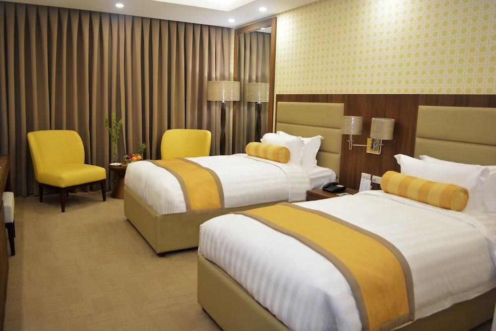 Maayo Hotel photo 1