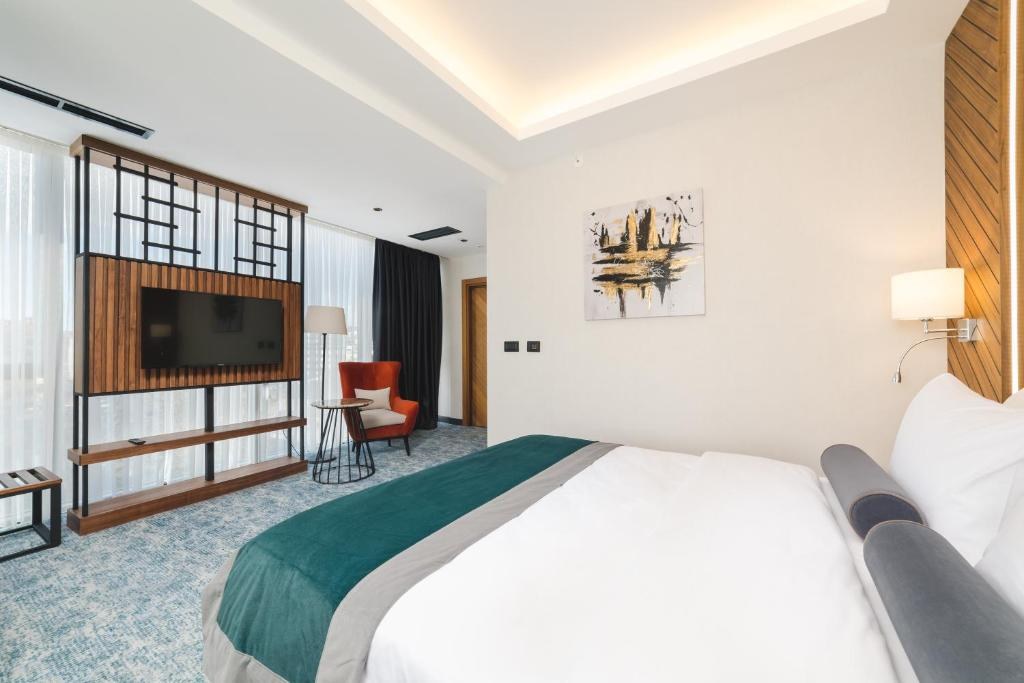 BRISTOL HOTEL PODGORICA photo 2