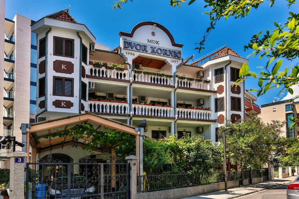 VILLA DVOR KORNIC BUDVA