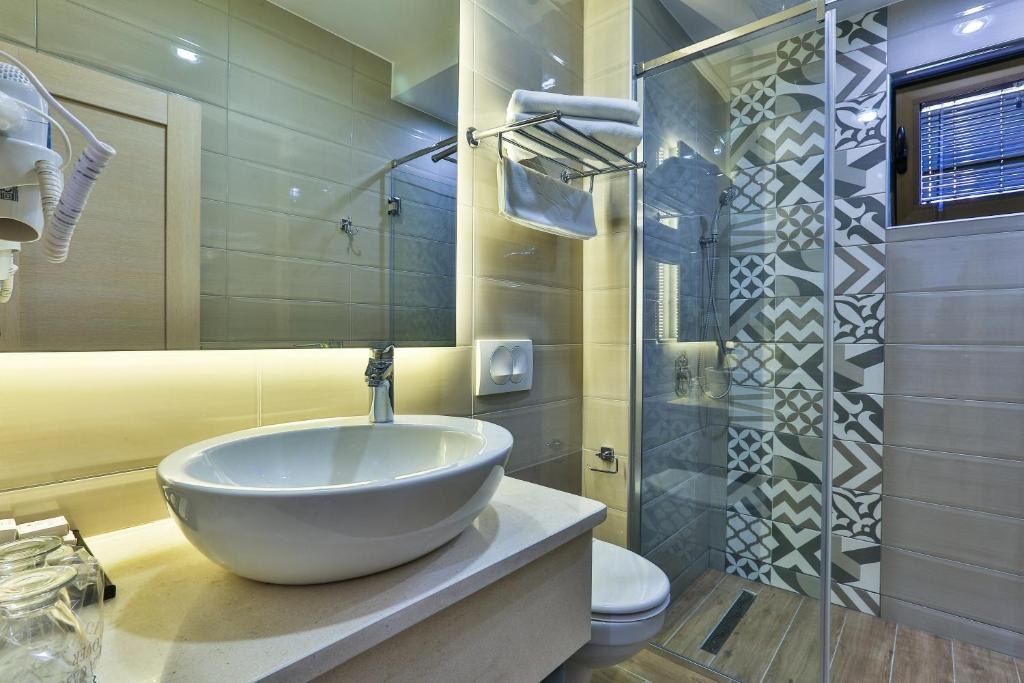 HARMONY HOTEL PETROVAC photo 4