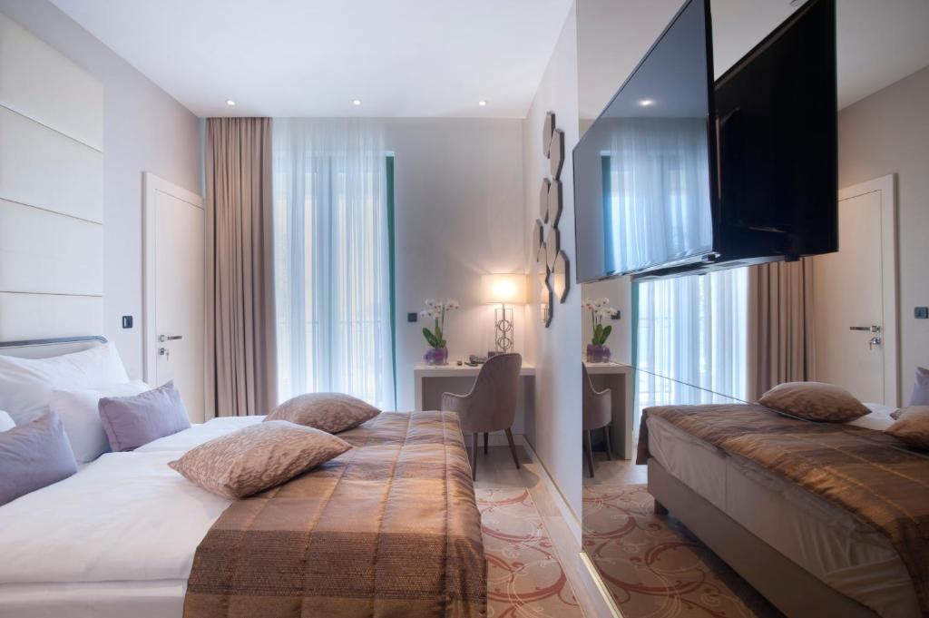 RIVA HOTEL PETROVAC photo 3