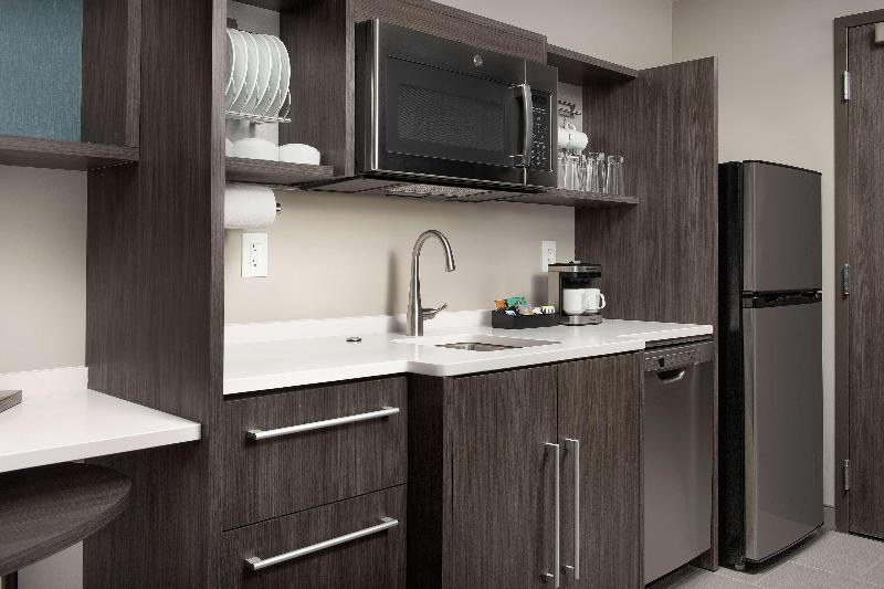 Home2 Suites By Hilton Denver Central Park photo 2