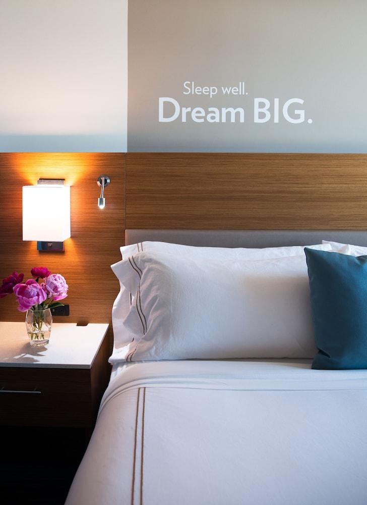 EVEN Hotel Seattle Downtown - Lake Union by IHG photo 2