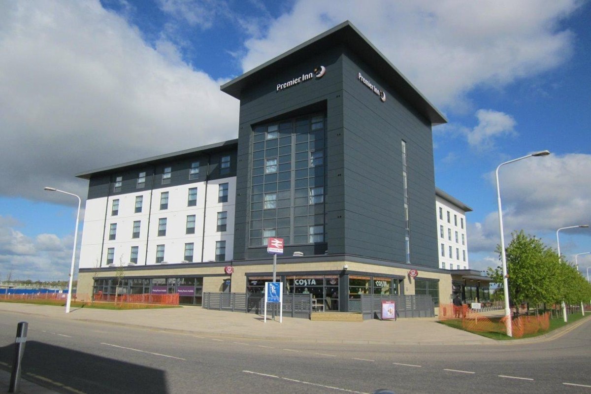 Premier Inn Edinburgh Park (Airport) photo 2