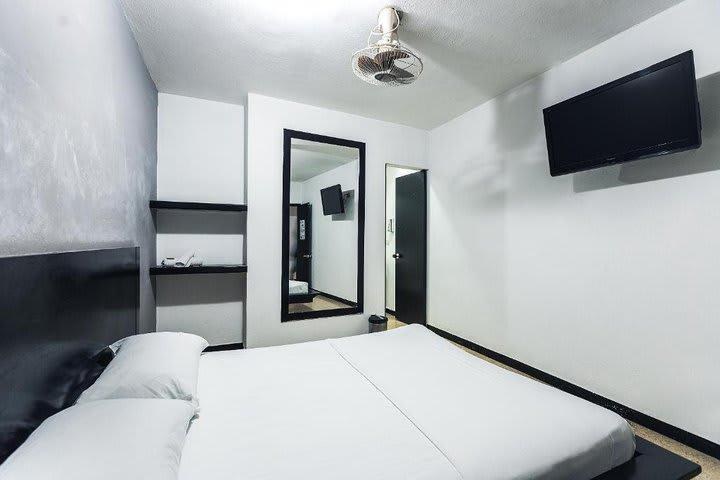 Natural Hotel photo 2