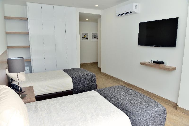 Park V Hotel & Suites