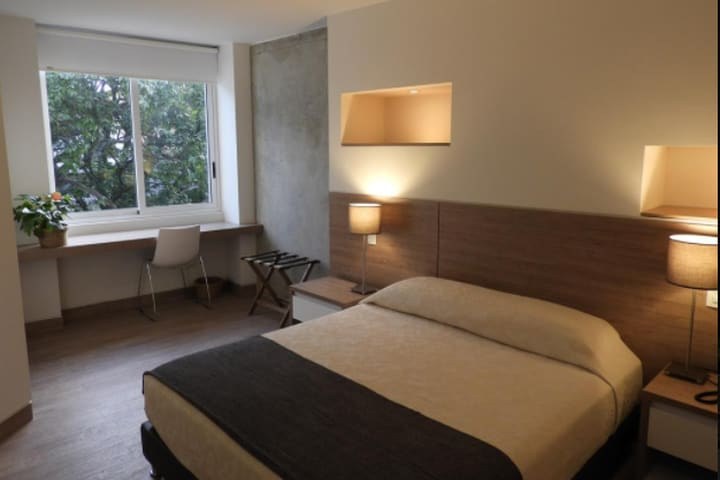 Park V Hotel & Suites photo 2