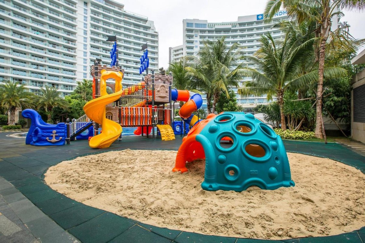 Ramada Plaza by Wyndham Sanya Bay photo 2