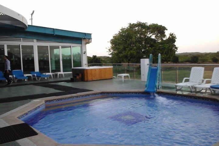 Hotel Campestre El Cisne photo 2